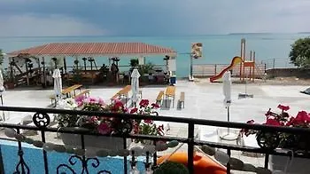 Fantasy Хотел 3*